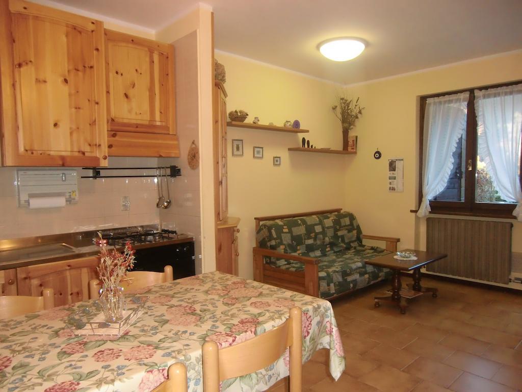 Appartamento Belvedere Molina di Ledro Cameră foto
